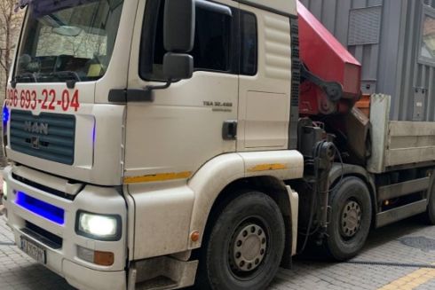 В Україні з’явилася перша мобільна станція для реставрації книжок: як вона працює