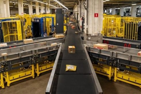 “Укрпошта” запроваджує повністю автоматизоване сортування: якою буде швидкість доставки