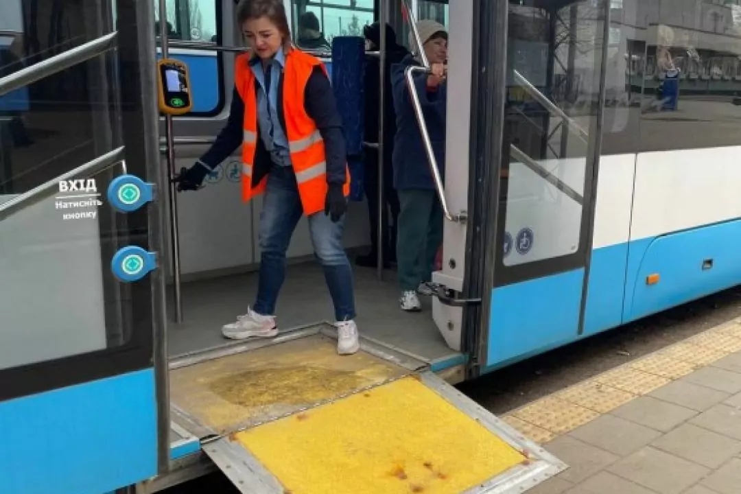 Після виходу шоу про безбар&rsquo;єрність у Вінниці збільшили кількість інклюзивних трамваїв на маршрутах