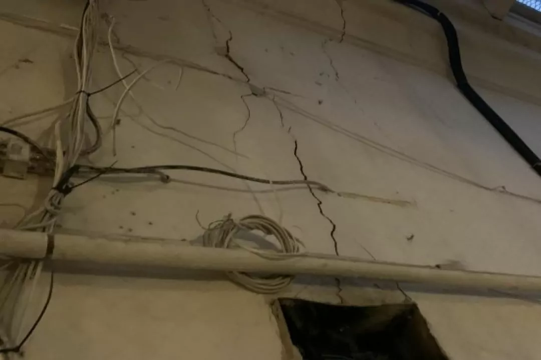 У будинку-пам&rsquo;ятці на Печерську з&rsquo;явилися тріщини через будівництво поруч