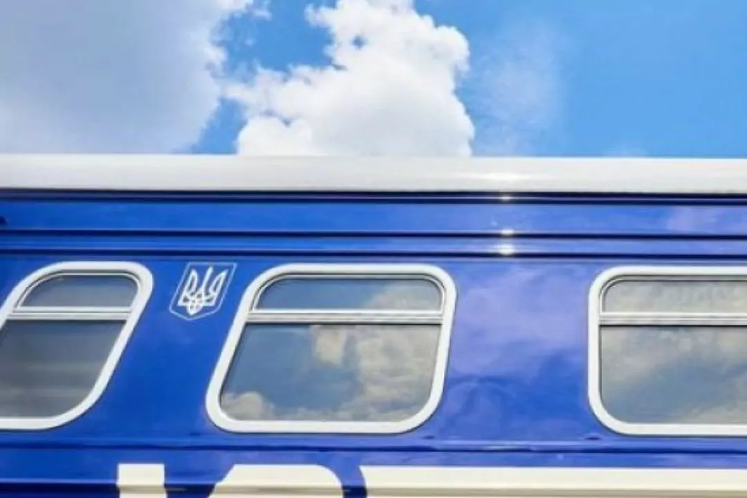 "Укрзалізниця" прискорить потяг з Києва до Варшави: як він курсуватиме
