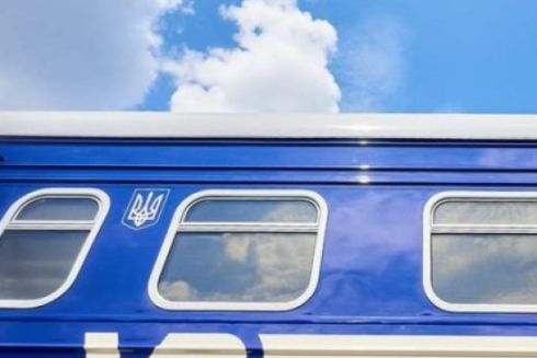 "Укрзалізниця" прискорить потяг з Києва до Варшави: як він курсуватиме