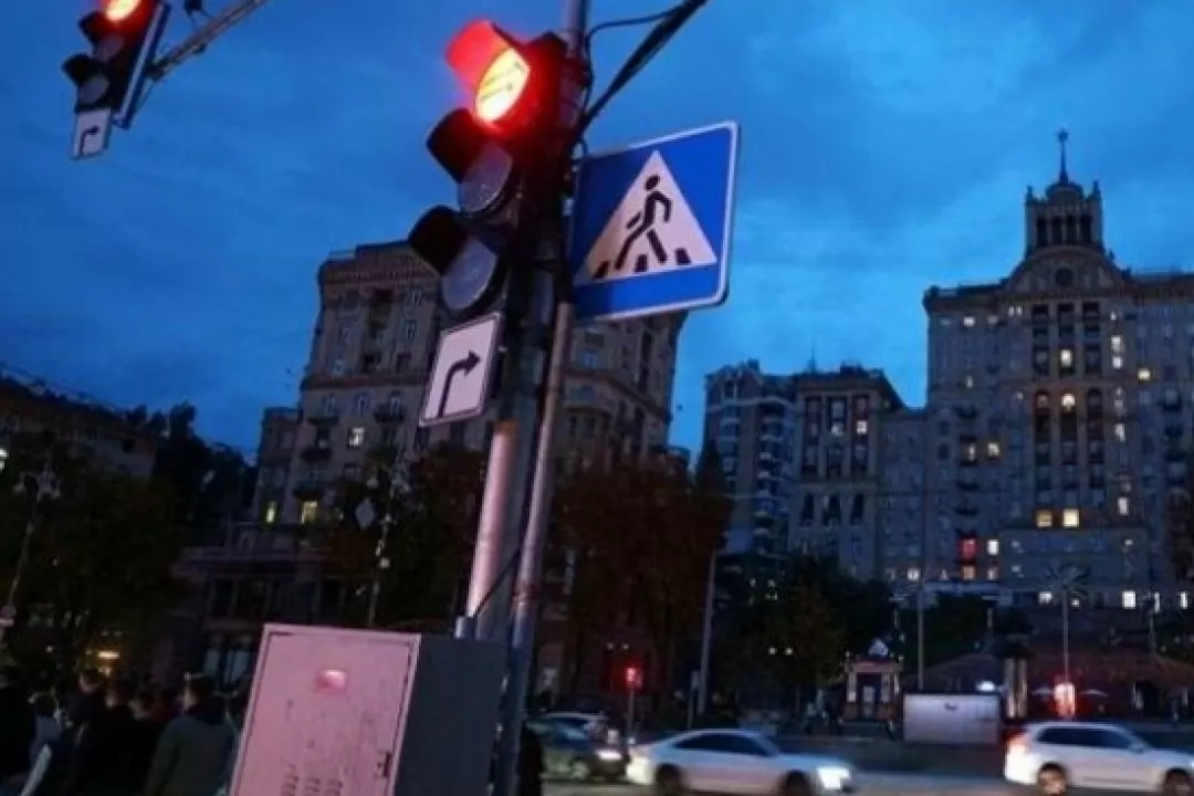 У Києві половина світлофорів працюватиме під час відключень світла