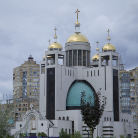 В Киеве пострадал собор в результате мощной атаки дронов