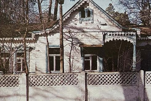 У Пущі-Водиці розібрали садибу 1900 року