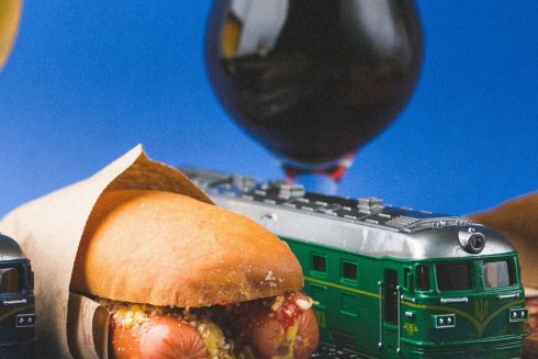 На Южном вокзале открывается еще один &laquo;Белый налив&raquo; Димы Борисова