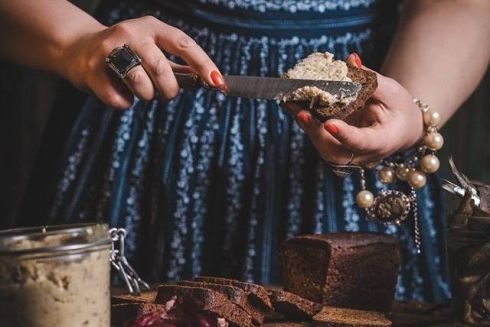 На Подолі відкрився ресторан одеської кухні «Цаца»