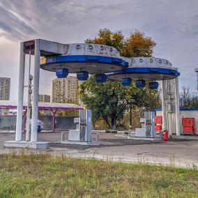 У Києві знесли останню "японську" АЗС