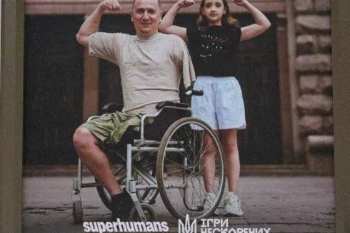 На вітринах ЦУМу у Києві з&rsquo;явилися фото ветеранів