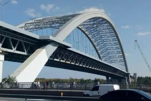 Рух Подільсько-Воскресенським мостом відкриють &ldquo;за кілька тижнів&rdquo; &ndash; КМДА