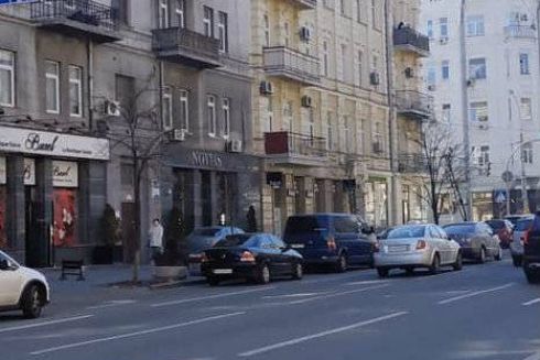 Було/стало: Саксаганського очистили від незаконної реклами