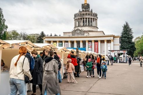 Театр ветеранів та Премія книжкових блогерів: 7 подій Книжкової країни