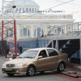 Замовити перевезення автівок у вагонах Укрзалізниці тепер можна онлайн
