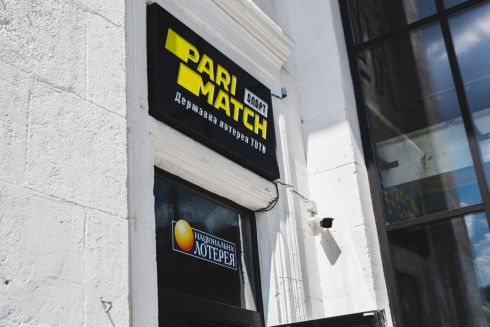 Киян обурило, що в Річковому вокзалі відкрили Pari Match. Розбираємося, чому так вийшло