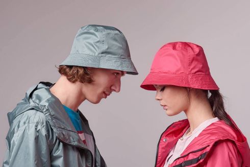 Для фестивалей і літніх гроз: дощовики українських виробників