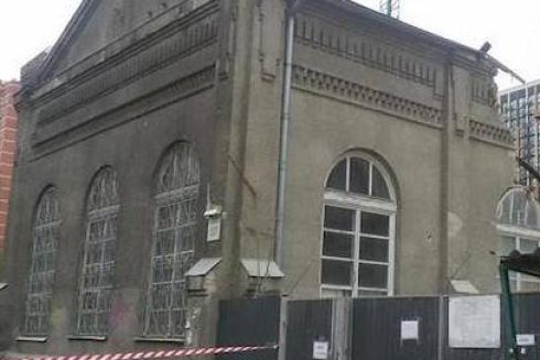 На Большой Васильковской снесли 100-летнее здание