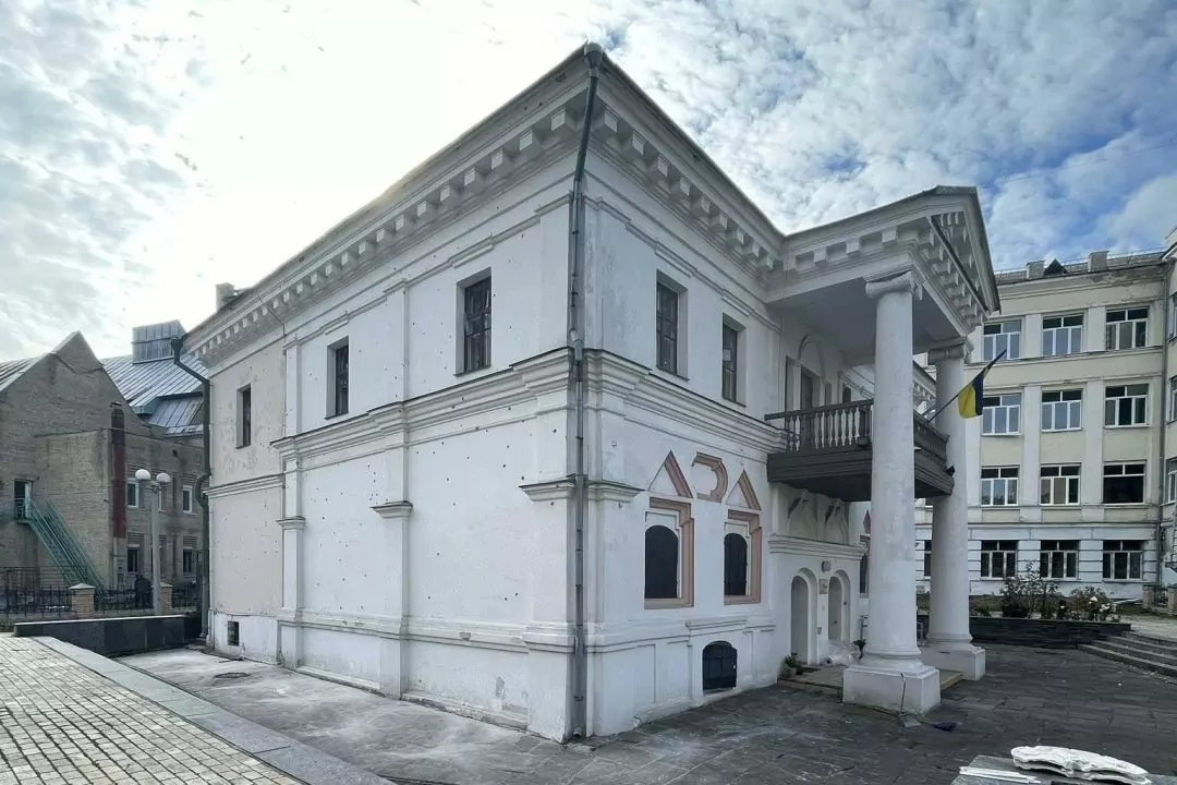 Музей гетьманства у Києві пошкоджено вибухом &laquo;шахеда&raquo;
