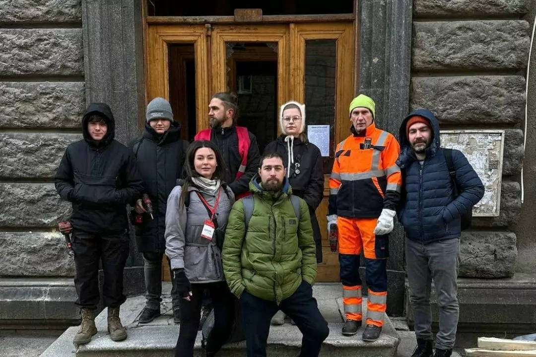 &ldquo;Ми розбираємо завали в Будинку Спілки письменників після прильоту&rdquo; &ndash; Як волонтери &ldquo;Гуртум&rdquo; рятують київські пам'ятки