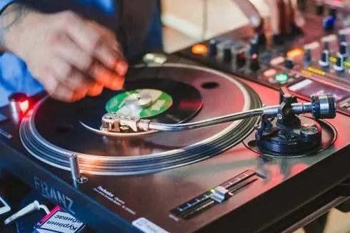 7 локальных интернет-радиостанций, которые стоит послушать