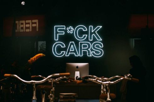 В Амстердаме с 2030 года запретят дизельные и бензиновые машины