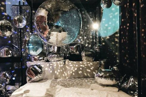 На Подолі відкривається готель з баром на даху і міським кафе