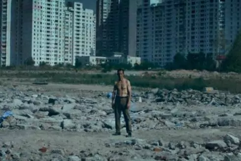 Четыре зарубежных клипа, снятых на Троещине