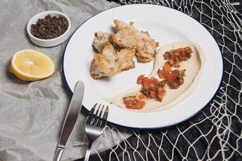 На Майдане открылся рыбный ресторан «с одесским колоритом»