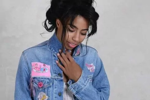 Від творців: Бренд, який створює феміністські нашивки і значки