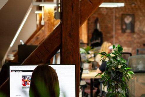 Рабочее место: Офис львовского агентства The Gradient