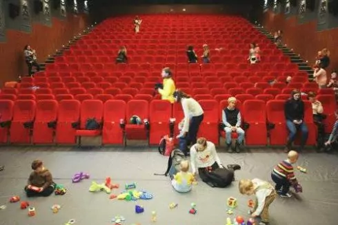 Ще в одному київському кінотеатрі з'явилися &laquo;тихі сеанси&raquo;