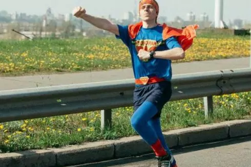 Як я біг свій перший марафон: історії та поради бігунів