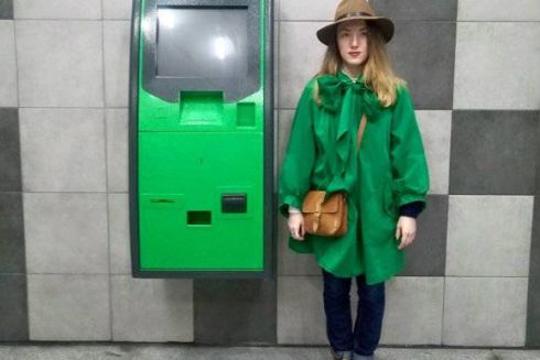 Как выглядит вестибюль Левобережной после ремонта