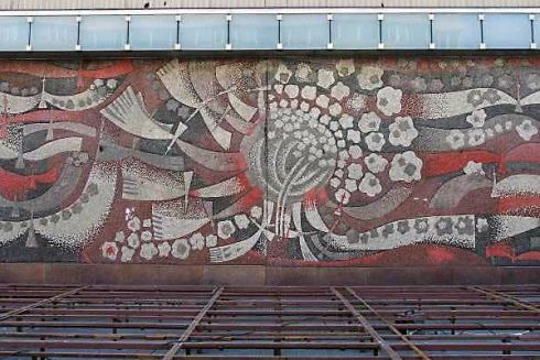 Мозаїчне панно на фасаді будівлі на Печерську опинилося під загрозою