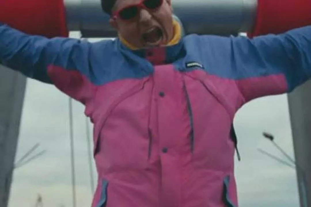 Каліфорнійський музикант Oliver Tree зняв кліп у Києві