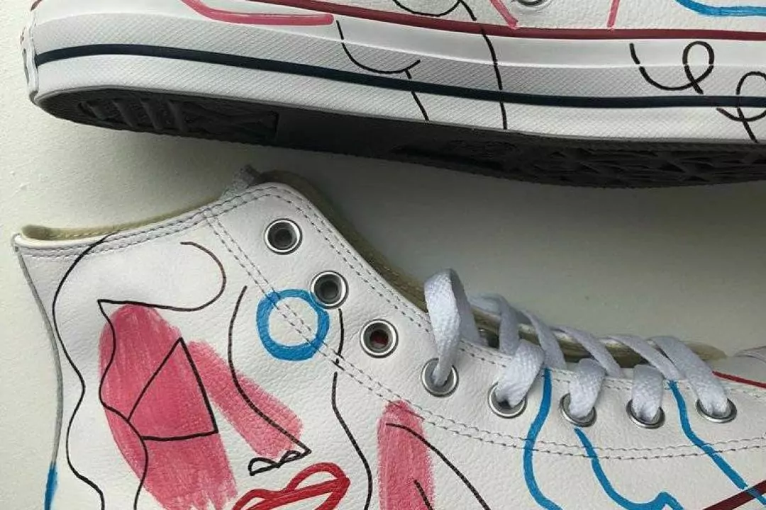Дизайнер Маша Рева создала принты для Converse
