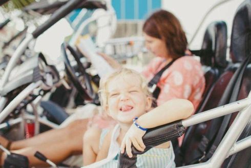 Лайфхаки мандрівників: Як подорожувати з дитиною