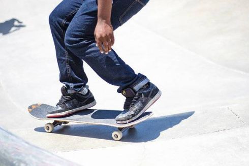 На Троєщині відкрили скейтпарк