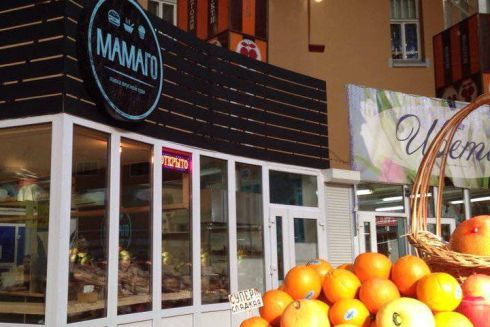 На Бессарабке появилась точка с бургерами и мини-кофейня