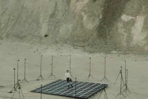 Для Nike сняли ролик на глиняном карьере под Киевом