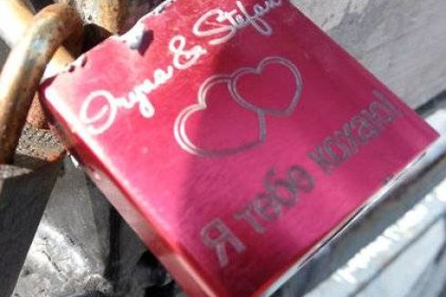 У Києві відремонтували Міст закоханих