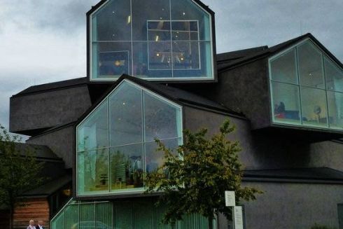 На YouTube появился цикл передач о современной архитектуре