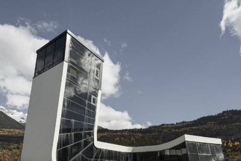 Ссылки недели: аэропорты постсоветских стран, фото Львова 1943-го, американские &laquo;хрущевки&raquo;