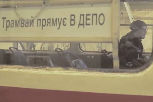 «Вагоновожатые» в депо: зачем украинские музыканты играют в необычных киевских местах