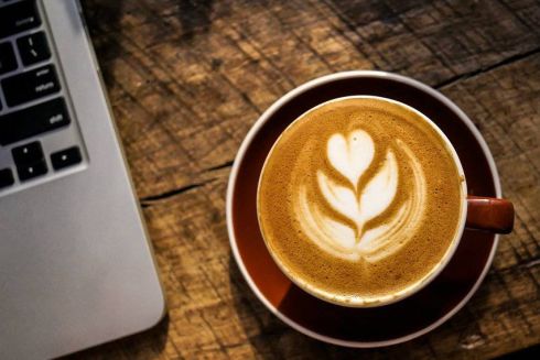 Зимові куртки, рецепти гарячих коктейлів