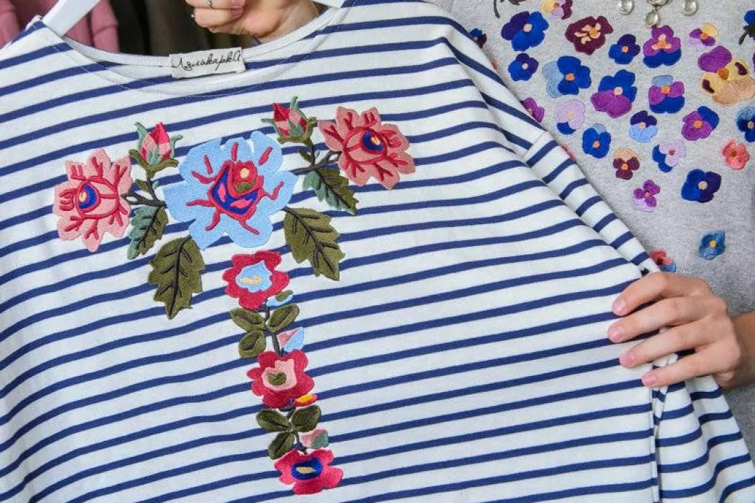 Історія місцевої марки, яка шиє світшоти з вишивкою