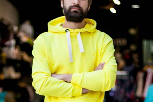 Одяг для холодного вечора від Goldenbrown і футболка від Hard Kyiv