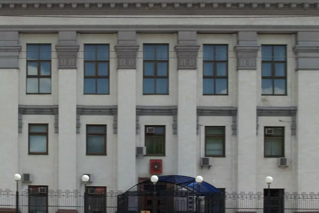 У посольства росії в Києві хочуть відібрати будівлю та землю