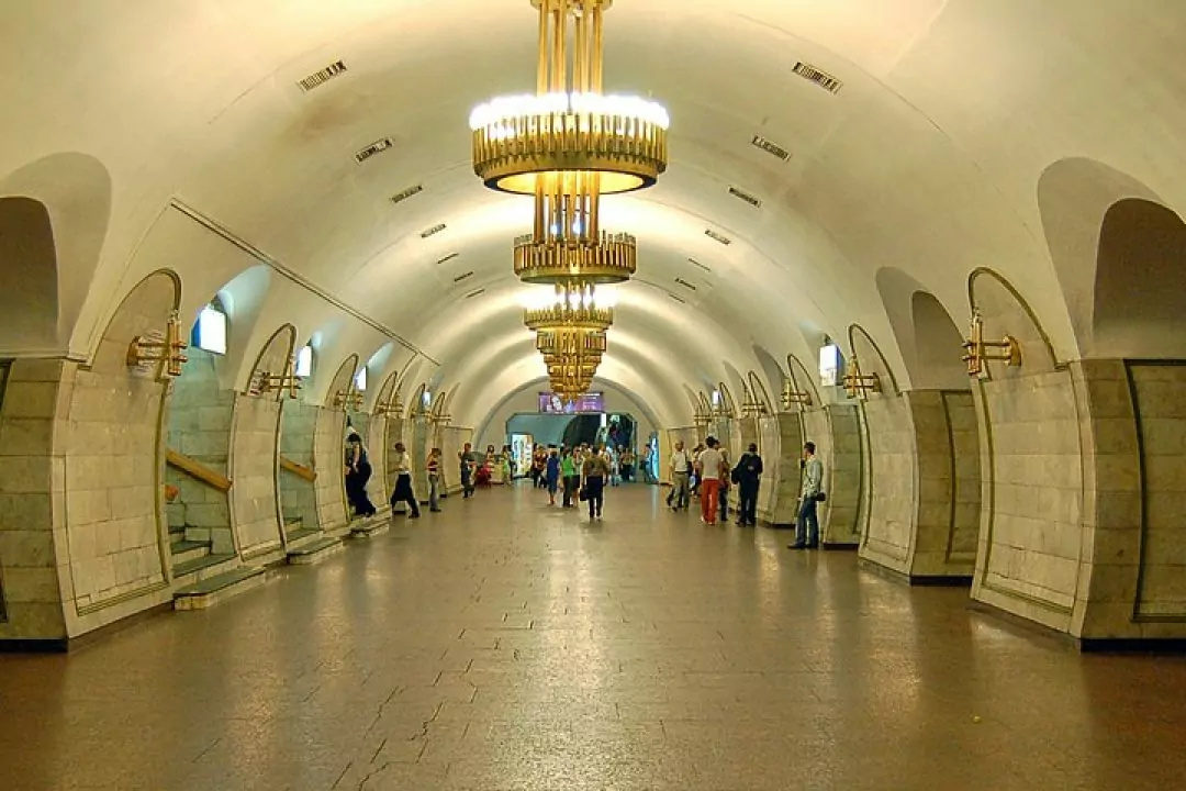 В Киеве переименовали станции метро "Площадь Льва Толстого" и "Дружбы народов": новые названия