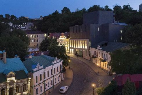 Театр на Подоле ввели в эксплуатацию