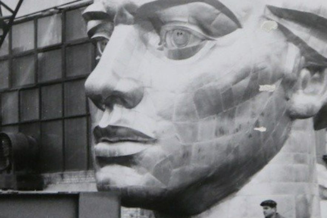 "Женщина-щит, женщина-меч": Интересные факты, мифы и легенды вокруг памятника Родине-Матери